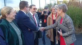 Accueil de Madame la Première Ministre Elisabeth Borne à l'Institut d'Optique par Alain Aspect